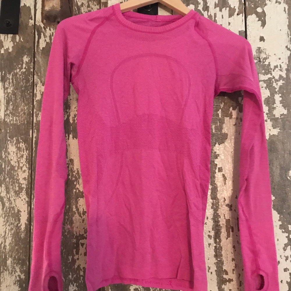 Lululemon Run Swiftly size 4 pink